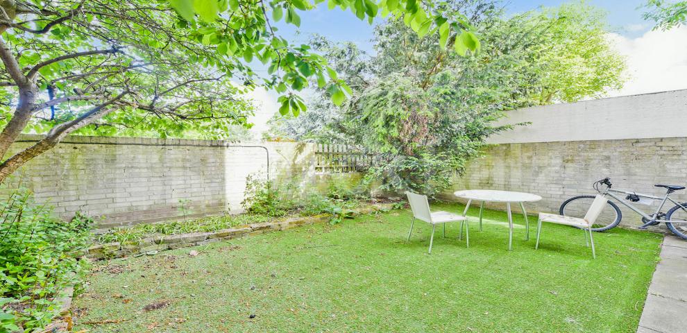 Arranged over two floors with tranquil garden Cedars Road, Clapham Common North Side